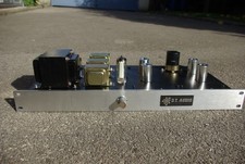 Stereo tubes phono preamplifier.