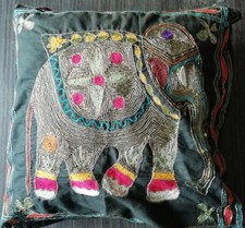 Housse De Coussin marron noire motif Eléphant Indien