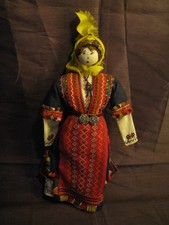 poupée costume Folklorique origine Hongrie taille 46cm    _F131