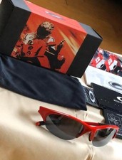 Lunettes de soleil OAKLEY