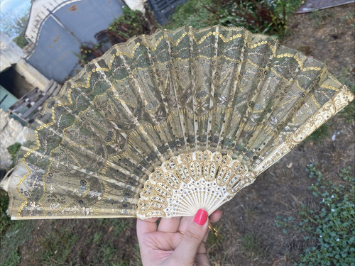 Eventail ancien tulle - eventail,