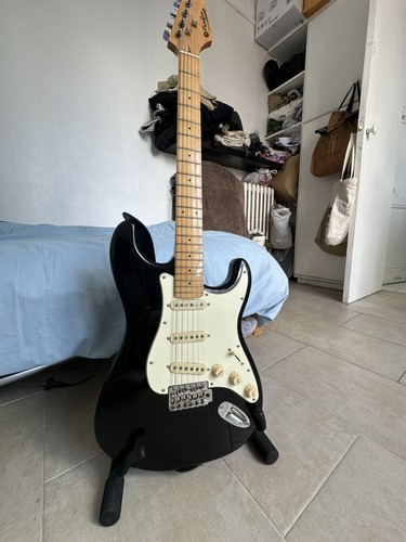 Full combo electric guitar