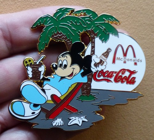 Grand pins pin - disney, mc