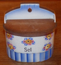 ancienne boîte à sek murale