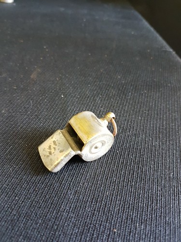 Sifflet ancien 5cm - sifflet,