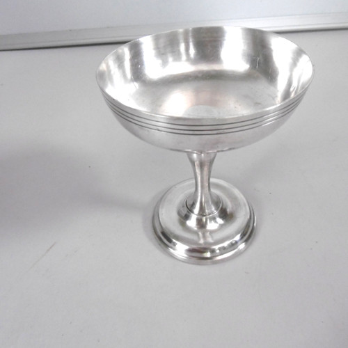 Coupe sur pied metal - pied,