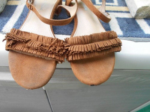 Pieds franges de marque - de,