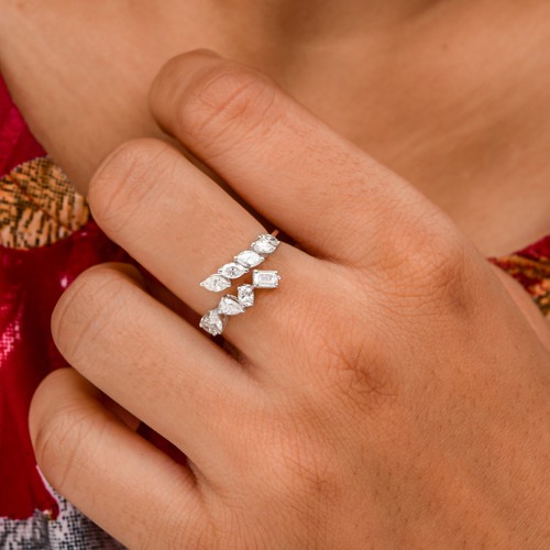 Bague manchette diamant - À,