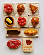 LOT 10 FEVES PATISSERIES / PUB