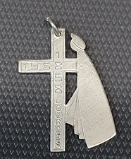 Ancienne médaille pendentif religieux Lourdes 1958 en alu #63