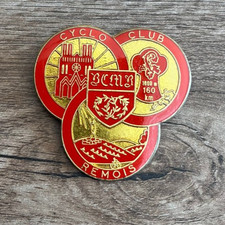 insigne médaille broches
