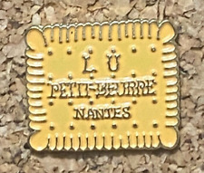 ? PINS, LU PETIT BEURE NANTES par Sauvagine