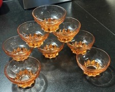 LOT DE 8 ANCIENS VERRES OU COUPES ANNEES 50 EN VERRE ROSE ORANGé