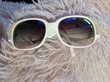 Emmanuelle khanh Lunette 