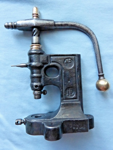 Ancienne presse fonte laiton