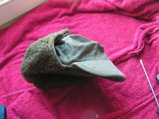 casquette militaire francaise  ancienne      ( stock caiss)