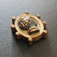 Élément décoratif à déterminer reliquaire ? profil africain déposé France