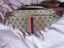 Sacoche Gucci ? rarement porté parfaite état 