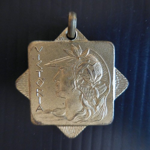 Médaille pendentif victoria - médaille,