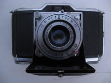 Ikonta 35 Zeiss Ikon : appareil photo argentique, à soufflet. Collection. TBE