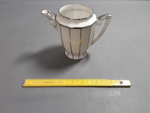 Ancienne cafetière verseuse - ancienne,