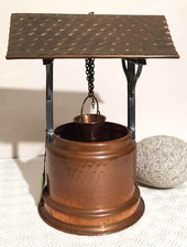 puits ancien avec seau en