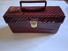 Boite valise de rangement pour
