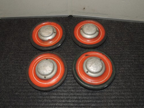 Vintage set wheels and - of, 4