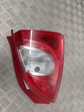 Feu arriere principal gauche