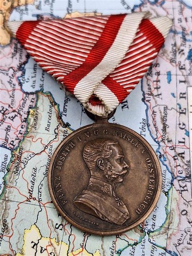 Médaille bravoure - la,