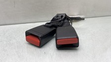 Attache ceinture arriere droit RENAULT CLIO 4 PHASE 1 878166967R