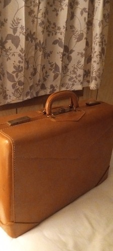 Vtg brown leather luggage - vtg,