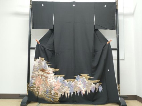Kimono japonais noir tomesode