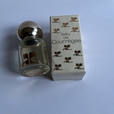 COURREGES MINIATURE EN 4 ML DE EAU DE COURREGES PLEINE AVECSA BOITE .