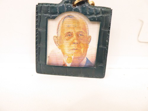 Rare porte clés key ring - /,
