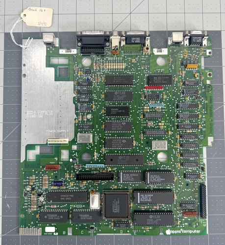 Apple iic plus motherboard - apple,