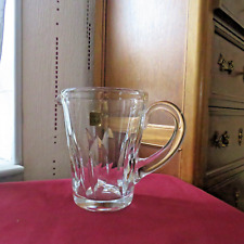 pichet broc à eau: cruche en