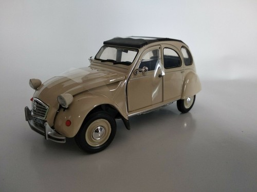 Citroën 2cv echelle 24eme - citroën,