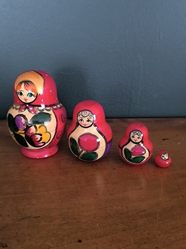 Matriochkas poupée russes - matriochkas,