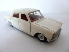 PEUGEOT 304  ref 1428 DINKY