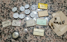 Lot pièces horlogerie de précisions diverses axe cadrans tiges engrenages Lot 12