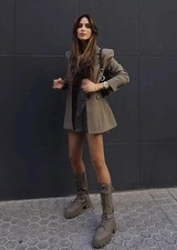 Bottes Lacées En Finition