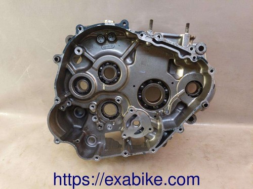 Carter moteur droit pour - droit,
