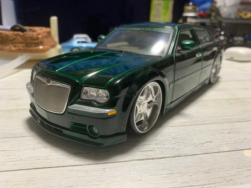Chrysler 300c 18 - chrysler,