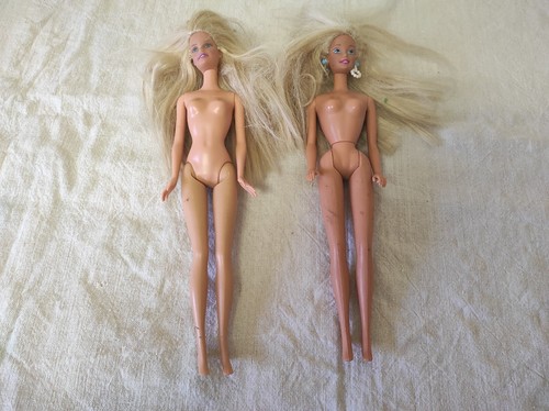Anciennes poupées barbie - poupées,