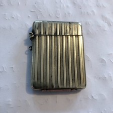 BRIQUET  VINTAGE  A DEFINIR