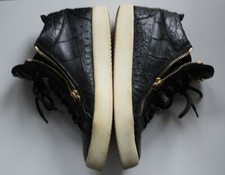 Baskets homme authentiques