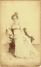 CARTE CABINET Photogr. A. BOBONE Lisbone Portrait de femme élégante à identifier
