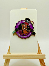 Pin’s Disney Cast Member