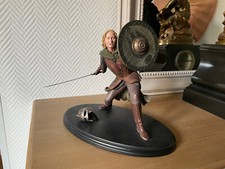 Sideshow weta statue eowyn - sideshow,